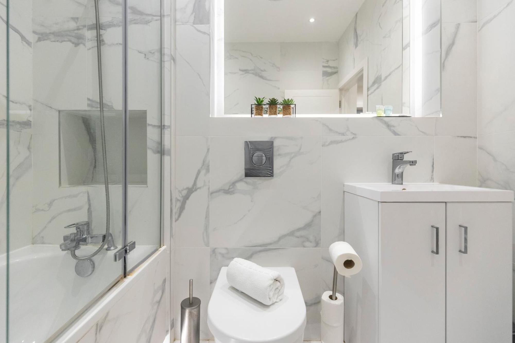 Spacious Luxury Apartment King Bed - Central Location Londra Exterior foto